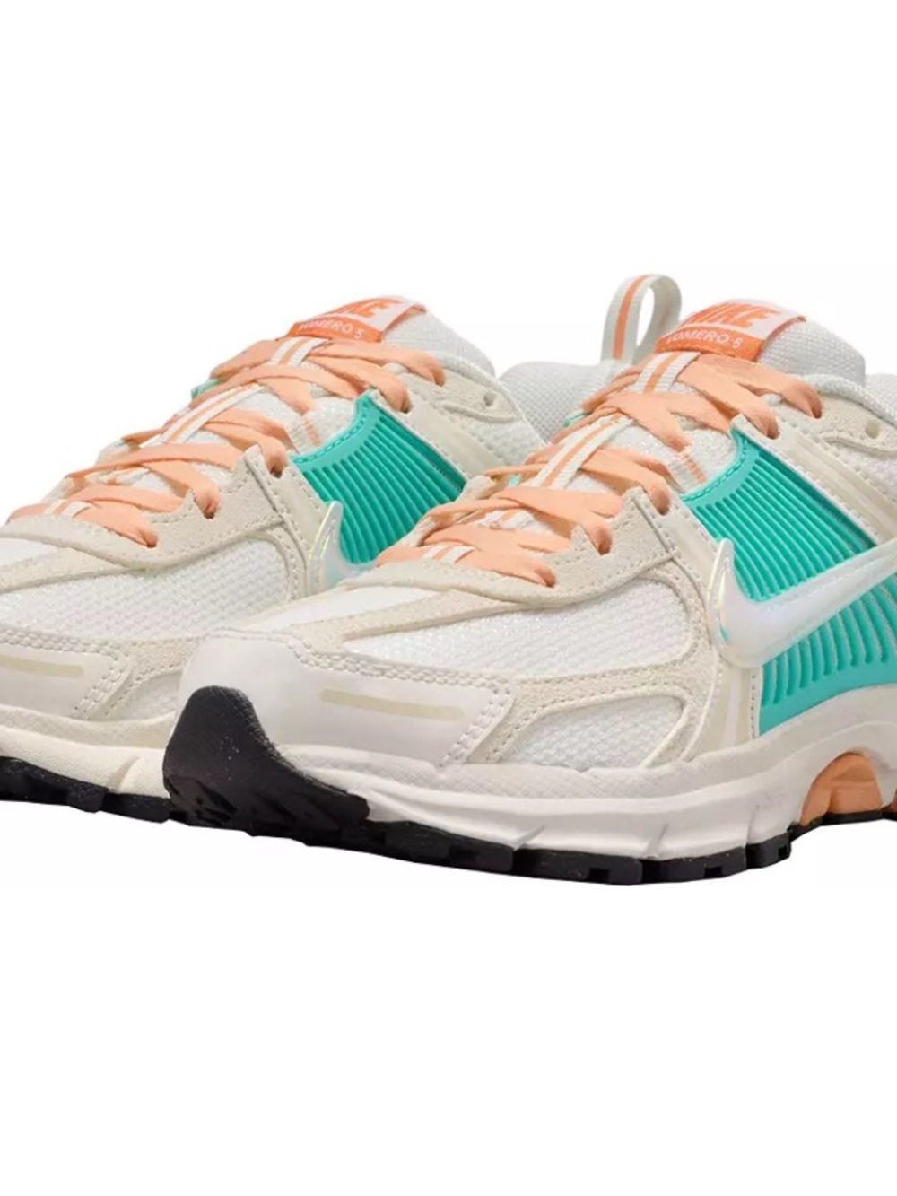Nike Vomero 5 Shoes